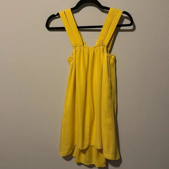 Alice and Olivia bright yellow mini dress, XS, 100% silk - Picture 5 of 8